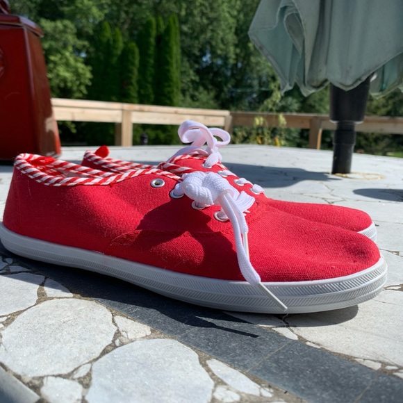 🔴RED CASUAL SHOES🔴 - Picture 3 of 5